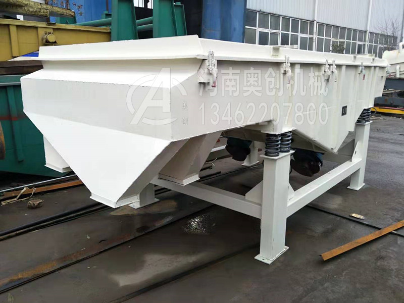 饲料除杂直线振动筛怎样才能够“走”的更长