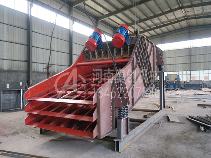 矿用振动筛在筛分过程中有哪些因素会影响到筛分效率? 矿用振动筛在筛分过程中有哪些因素会影响到筛分效率?