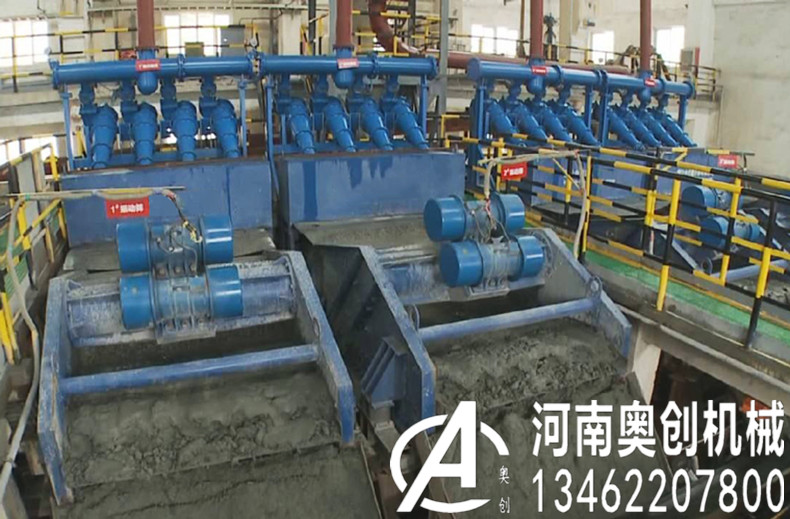 如何提高矿用振动筛的倾斜度直接影响进入筛孔的材料角度