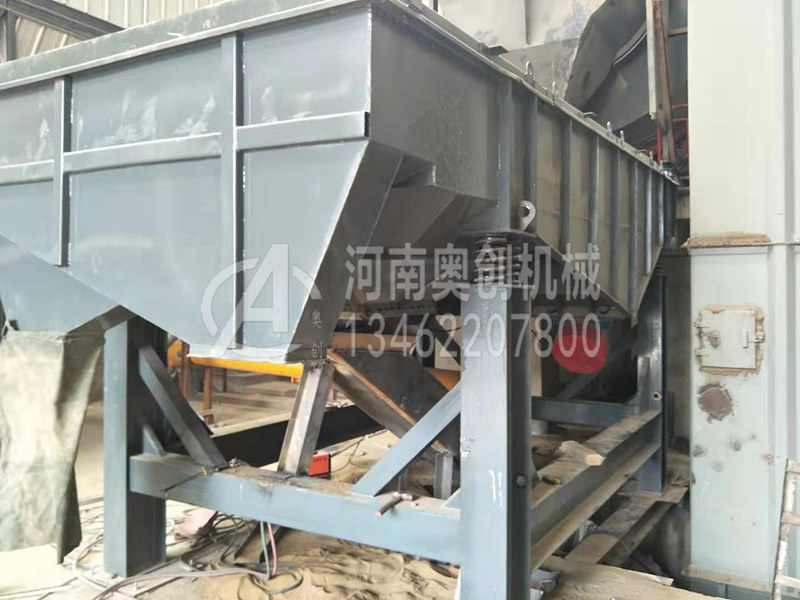 材料的松散密度直接影响矿用振动筛的处理能力