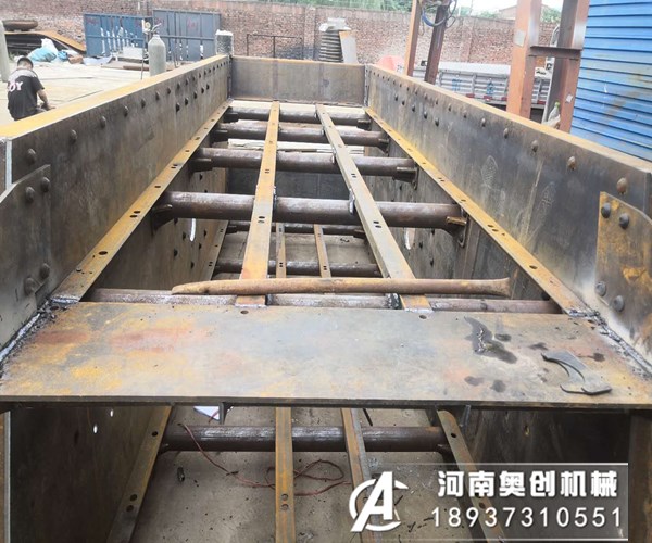 矿用振动筛变频电机发热什么原因造成的呀?