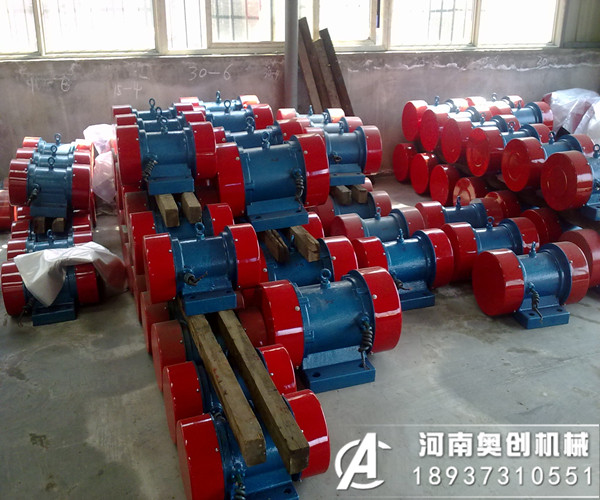 各种类型上的振动筛使用的防爆振动电机的安装和调整顺序是什么?