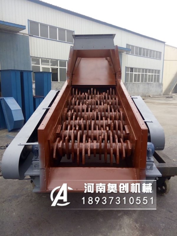 筛石头用的震动筛子一般用的是那种振动筛？