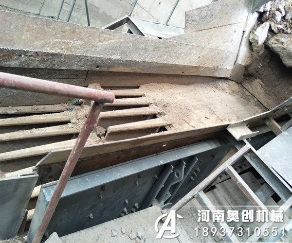 铁矿石棒条振动筛