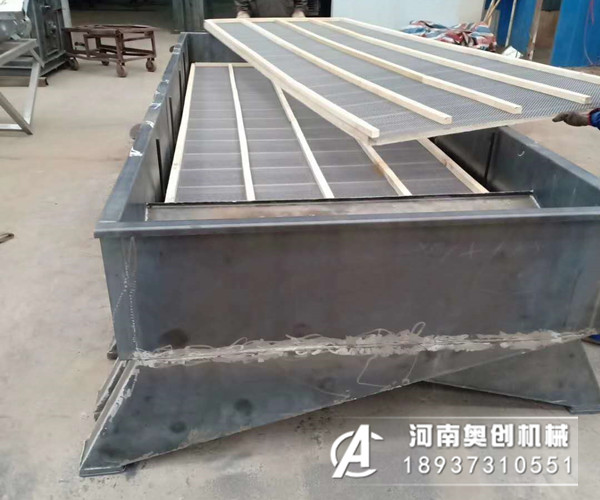 钢结构振动筛网和木质结构振动筛网两种结构各有什么优缺点?