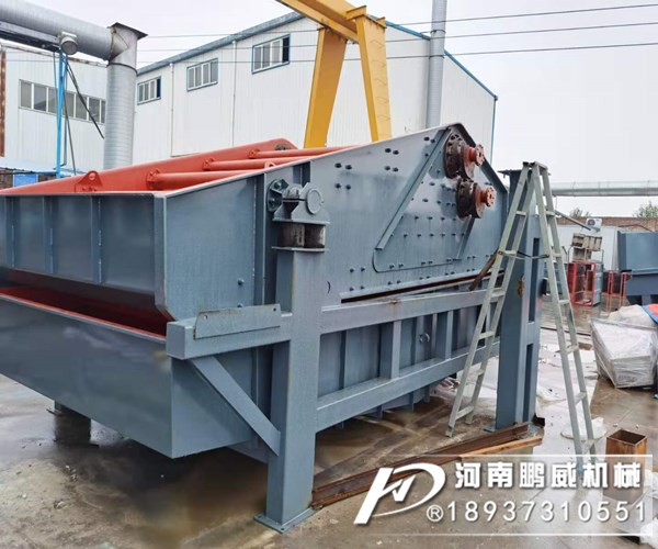 振动脱水筛不出料两边摆动大是不是电机频率不一样？