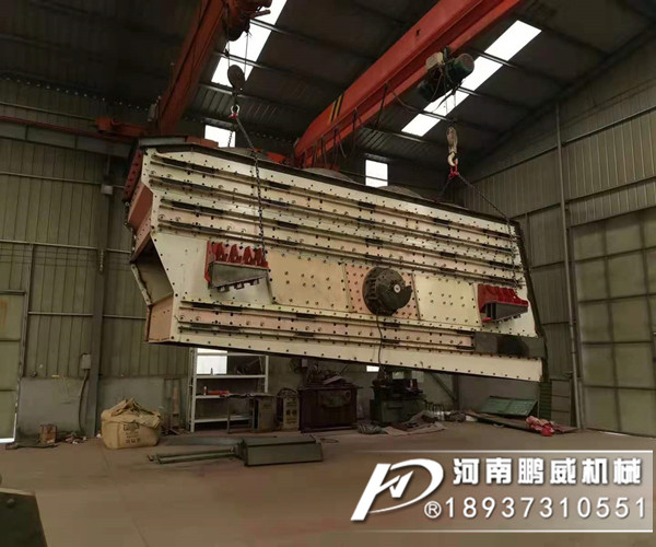 垃圾驰张振动筛