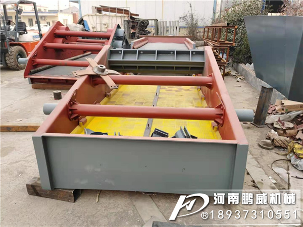 碎石振动脱水筛筛网如何固定在筛框上?