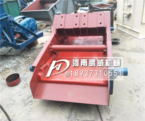 直线尾矿振动脱水筛多少钱一台？