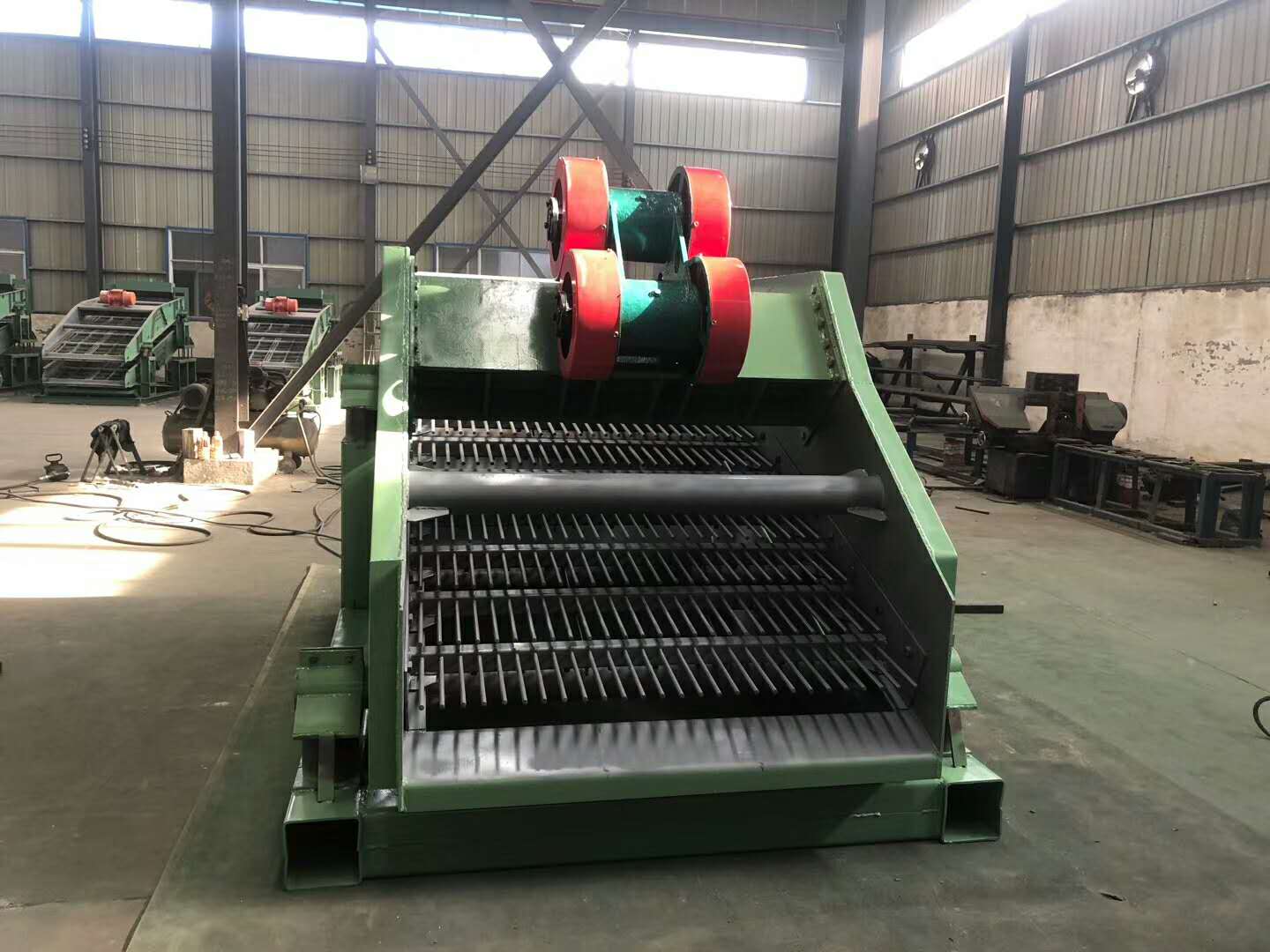 矿用振动筛检查维护需要注意哪些?