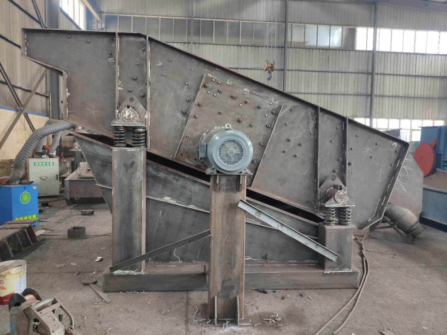 稀油振动筛特点