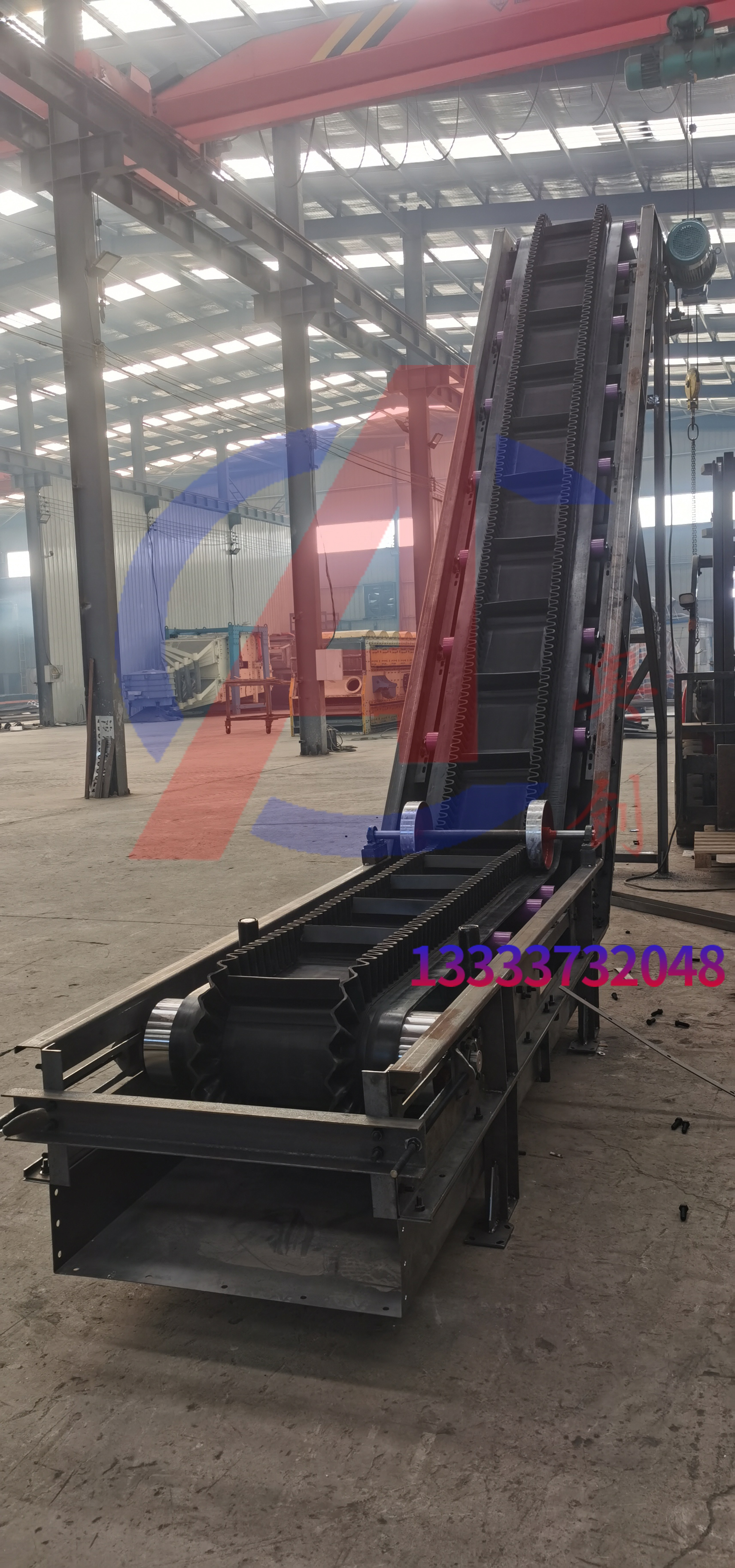 水平皮带机与大倾角皮带机对比