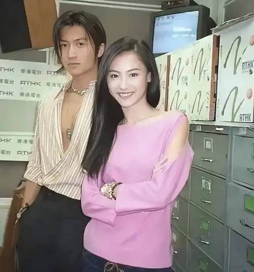 新澳门今晚开奖结果开奖号码查询和周华健儿子结婚与周华健儿子结婚照片和结婚照
