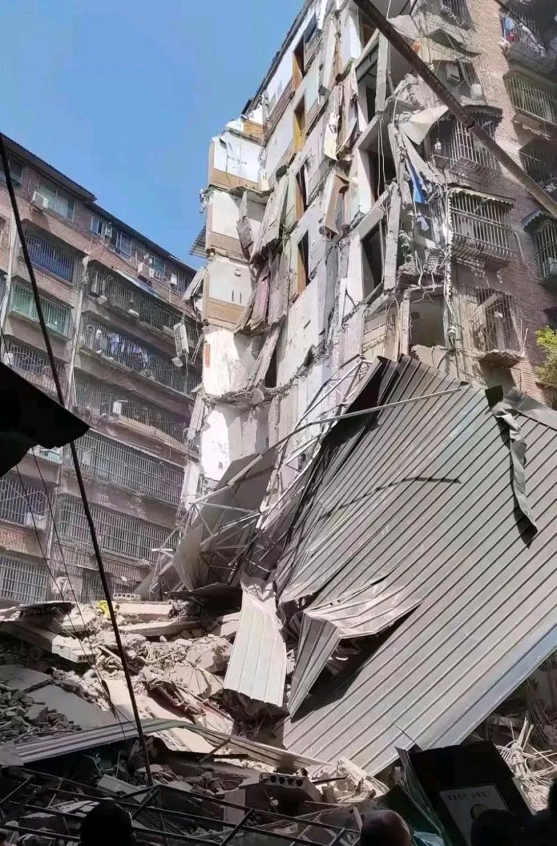 新澳今天最新消息和景区有建筑突发坍塌与景区有建筑突发坍塌怎么处理