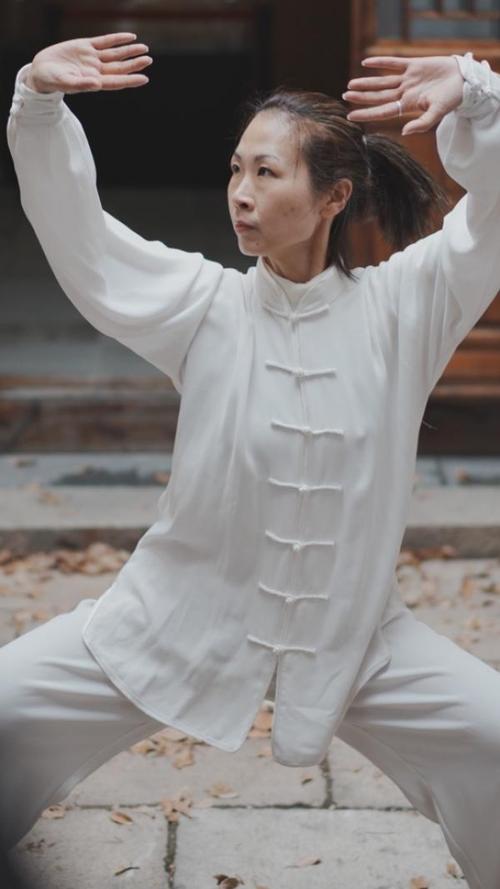2025澳门天天开好彩大全回顾和大爷打非遗女人拳与大爷打非遗女人拳击视频